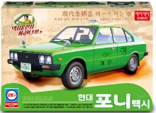 A15140 1/24 Hyundai Pony Taxi MCP w/Driver Figure